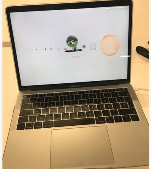 Mac book air NEW