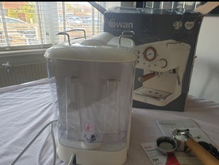 Swan Retro Pump Expresso SK22110WHTN