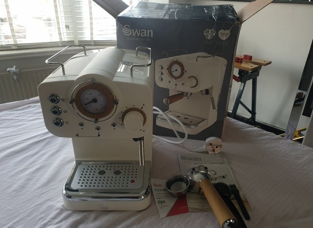 Swan Retro Pump Expresso SK22110WHTN