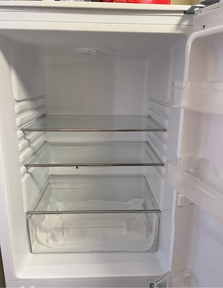 Fridge &amp; Freezer