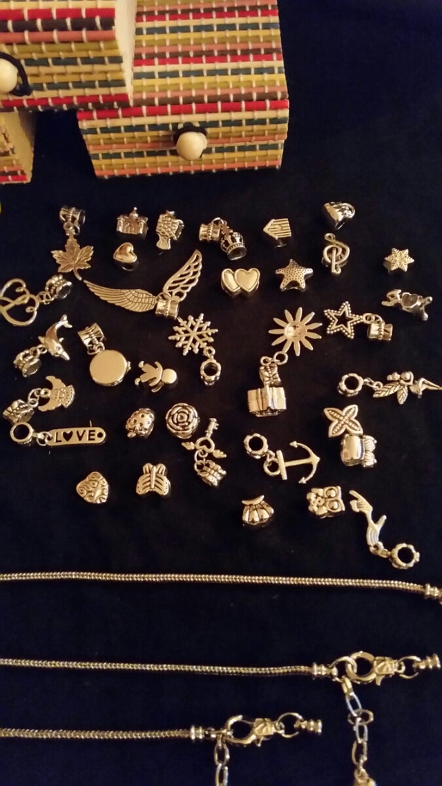 Citsky bracelet set. lovely quality.