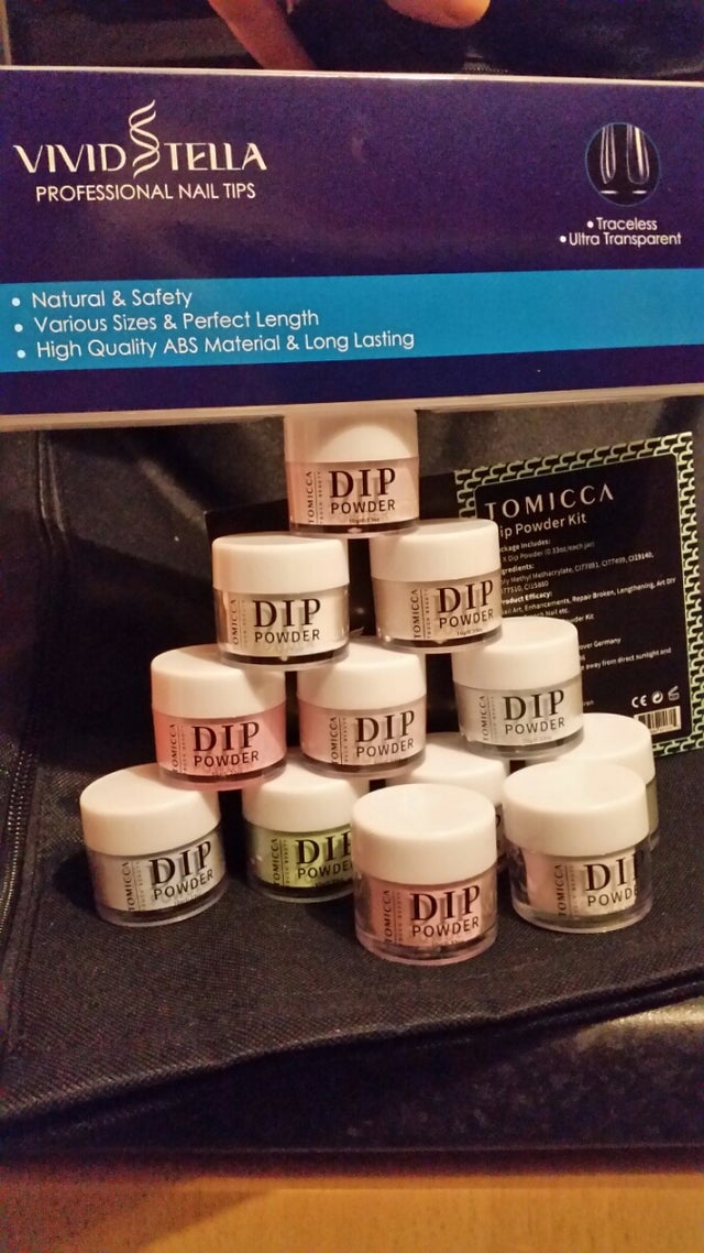 12 tomicca nail dips and acrylic nails.