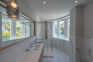 Fully renovated duplex apartment in Puerto Banús w