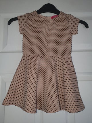 still new a lovely girl's beige&amp;black dress, 2-3y