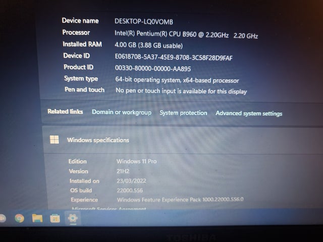 Toshiba 15.6" windows 11 pro laptop and bag