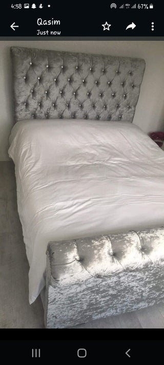 NEW CRUSHED VELVET CHESTERFIELD SLEIGH BED