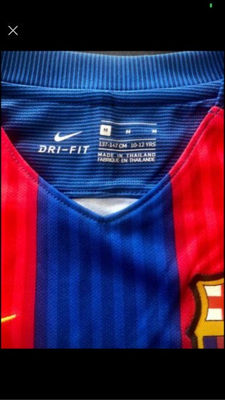 Genuine Barça football T-shirt size 10-12Y