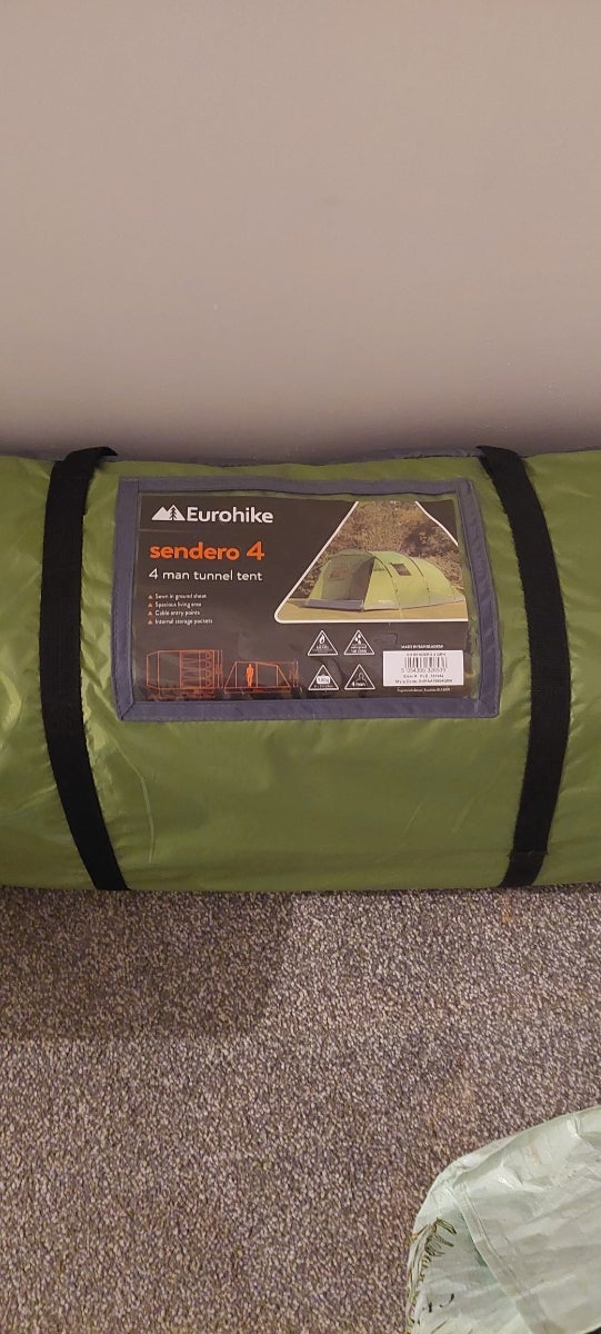 4 man tent brand new cooker double air bed and bra