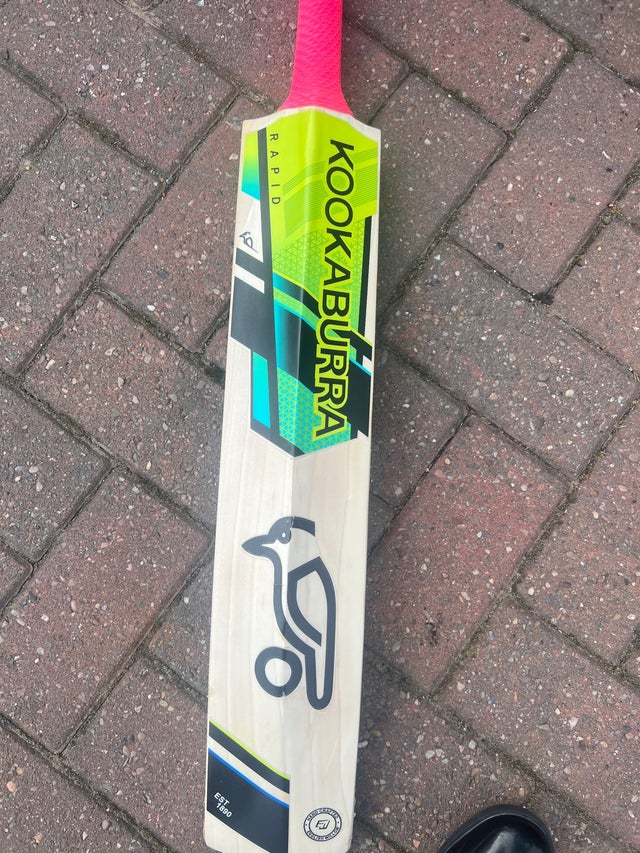 Kookaburra Cricket Bat
