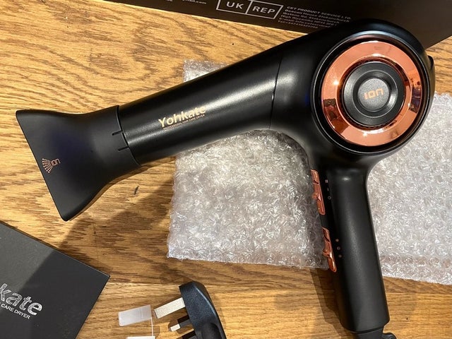 Ionic Hair Dyer (Retails for £ 45.99)