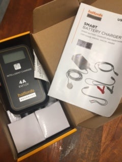 I am selling a 4A Smart car battery charger