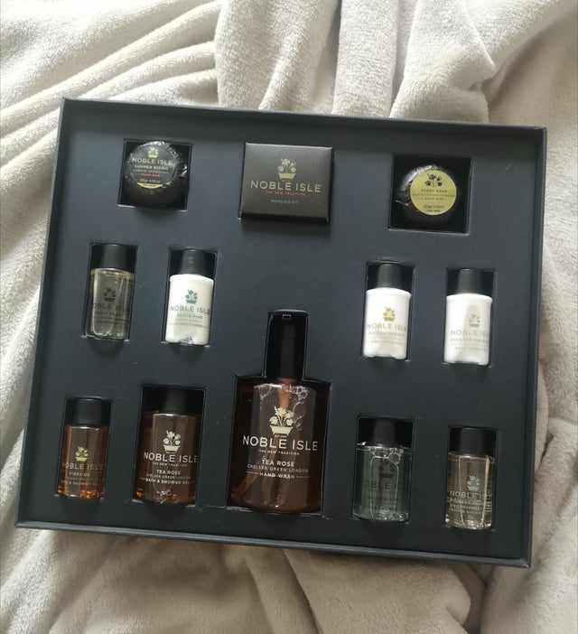 Noble Isle set of toiletries