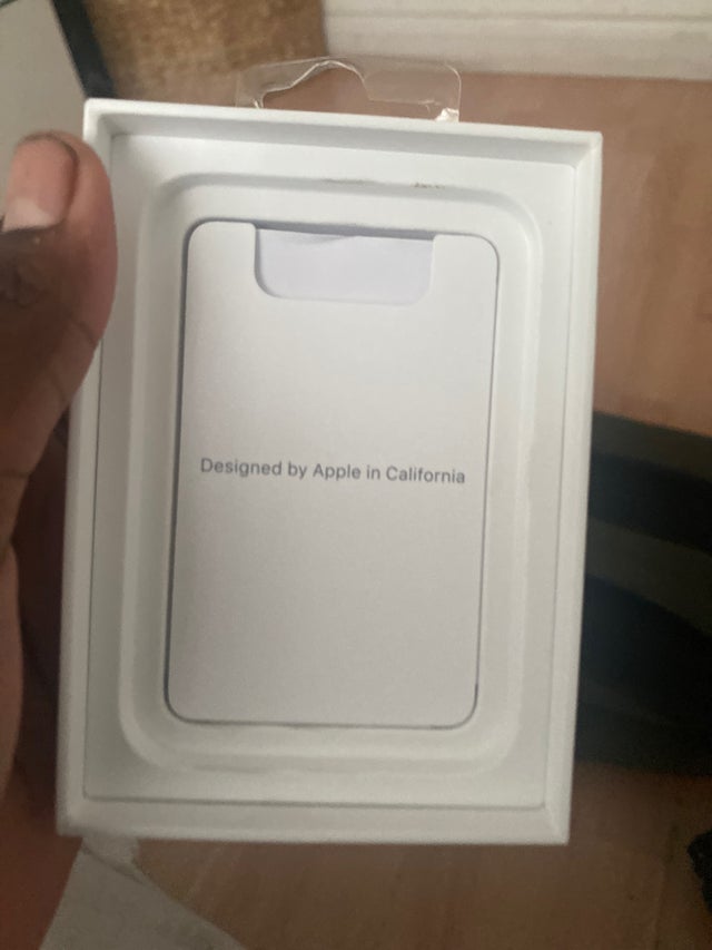 Apple iPhone MagSafe battery pack