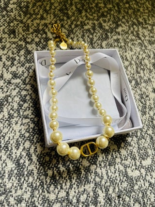 Dior choker